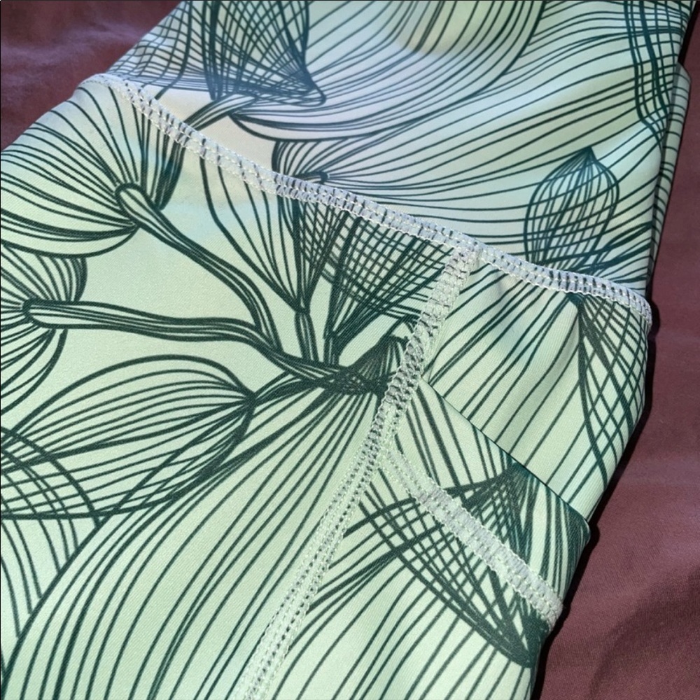 Buffbunny limitless leggings (green only)